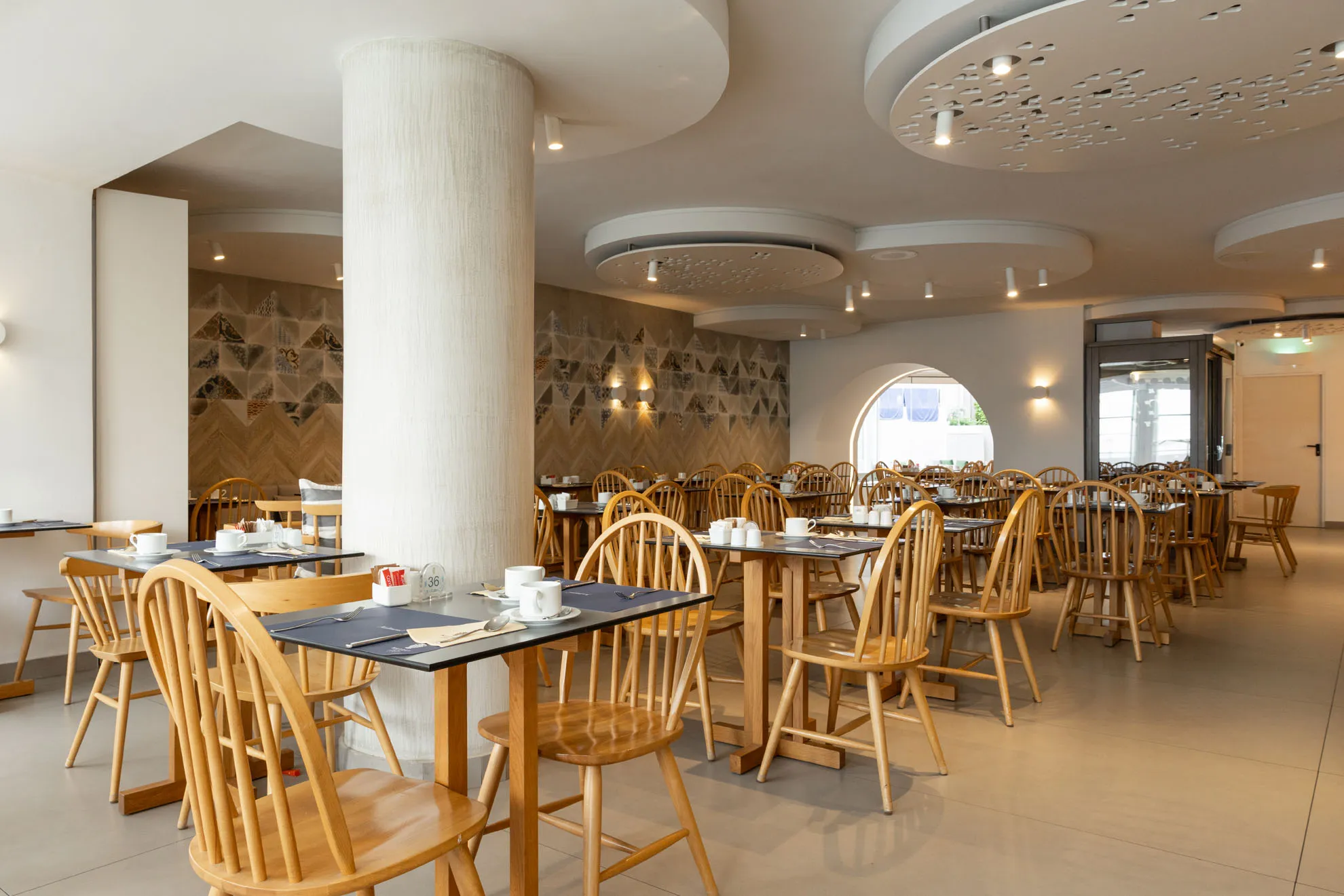 Cretan gastronomy, restaurant buffet dishes and cocktail lounge at Nefeli Hotel