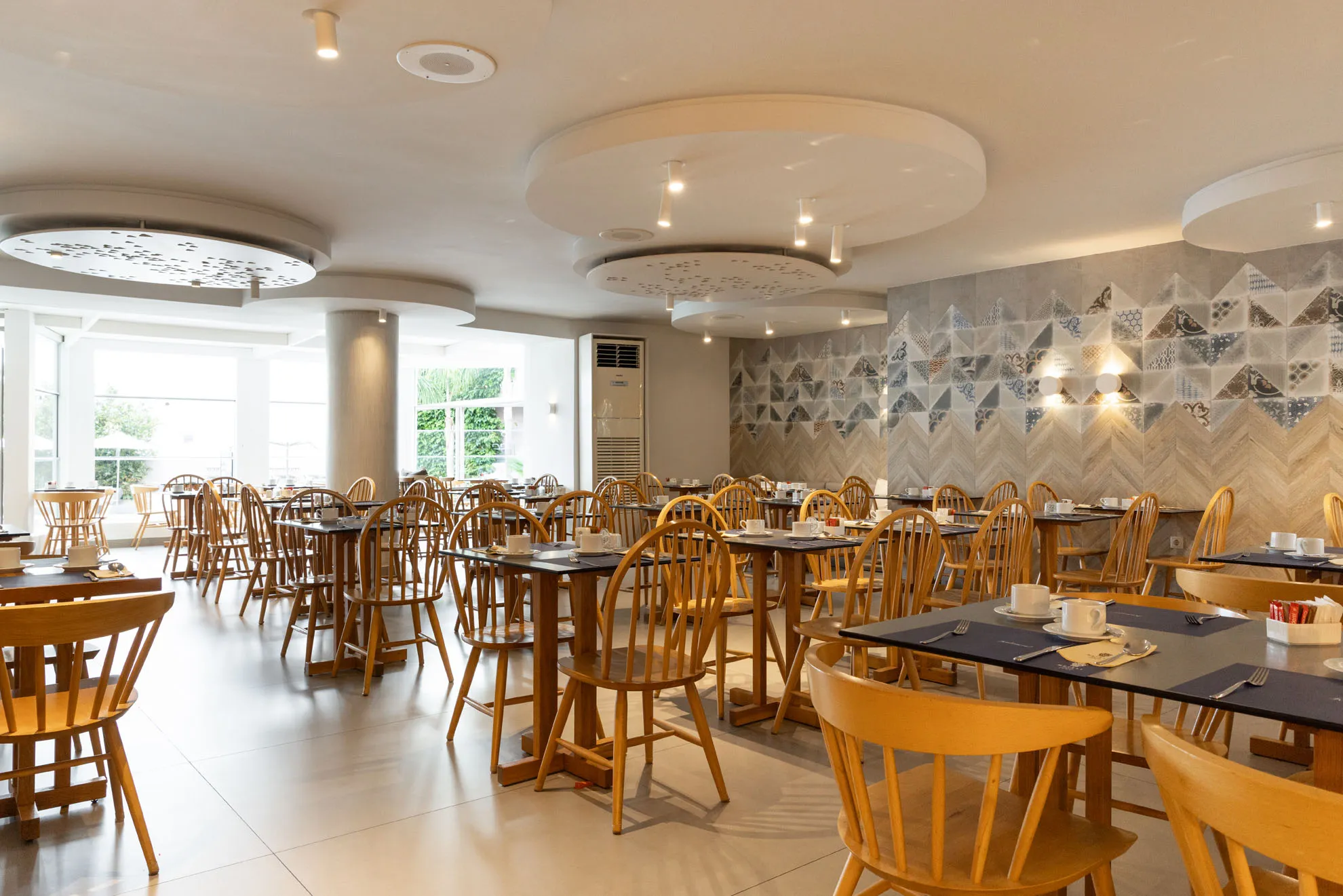 Cretan gastronomy, restaurant buffet dishes and cocktail lounge at Nefeli Hotel