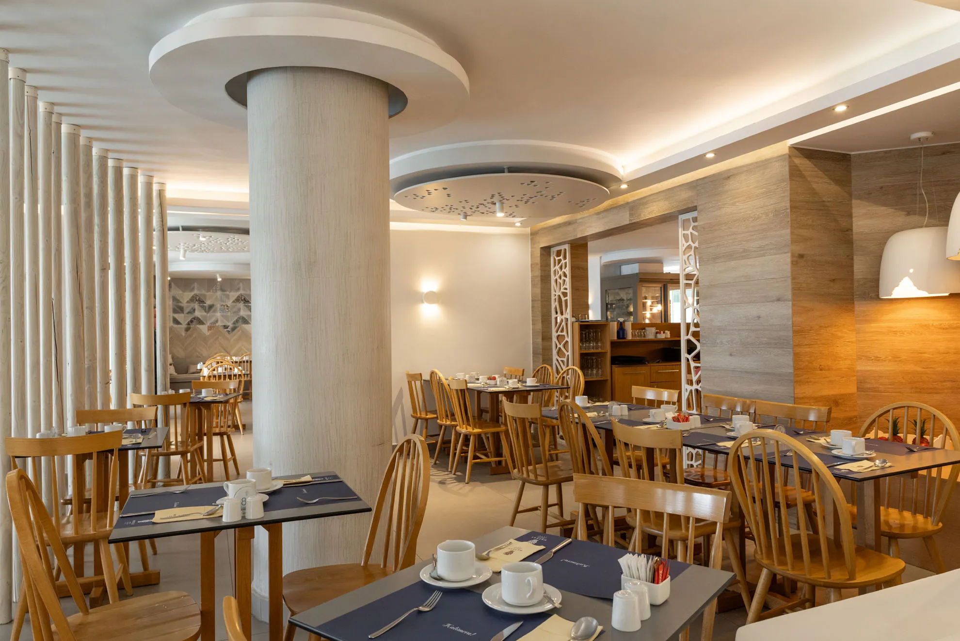 Cretan gastronomy, restaurant buffet dishes and cocktail lounge at Nefeli Hotel