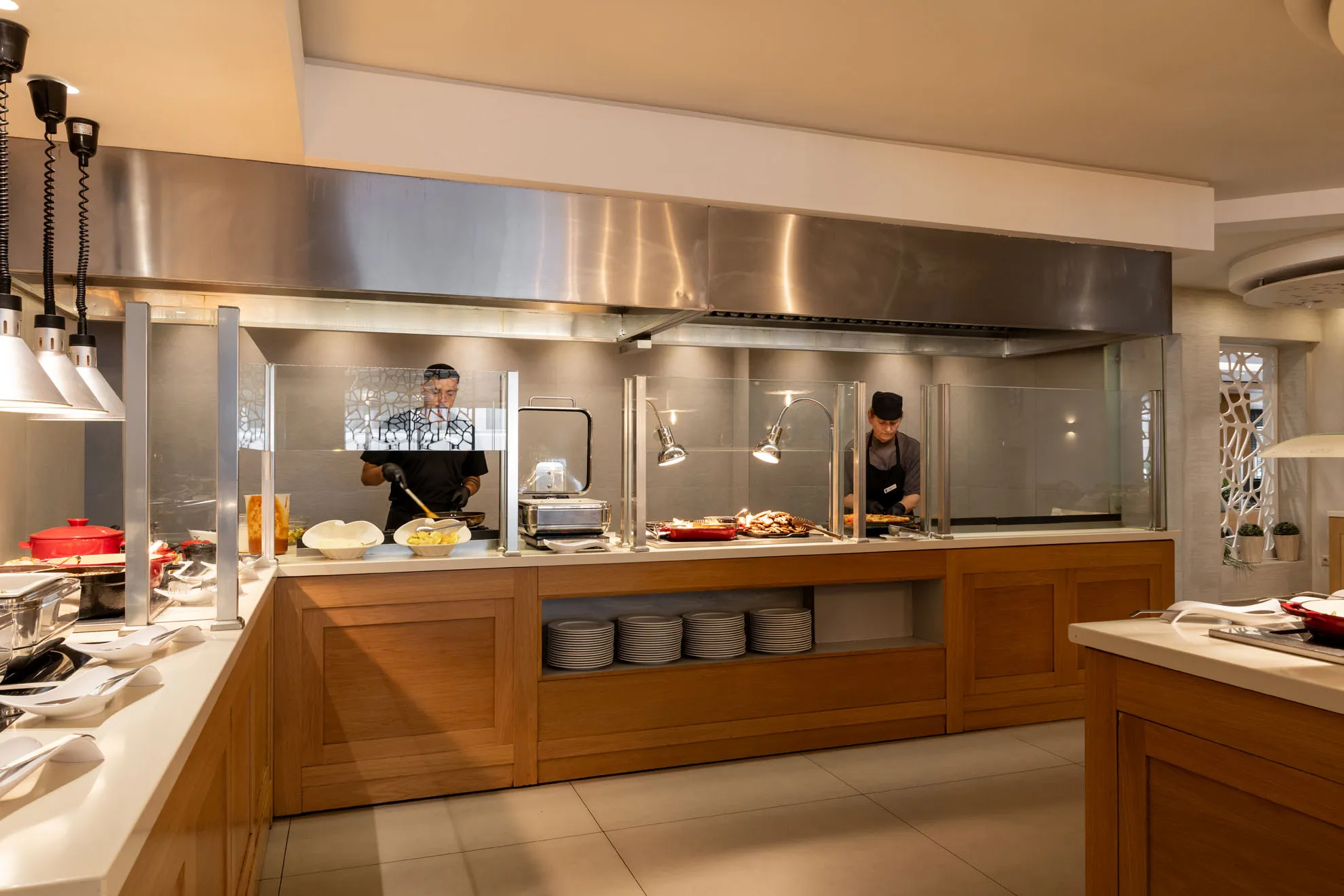 Cretan gastronomy, restaurant buffet dishes and cocktail lounge at Nefeli Hotel
