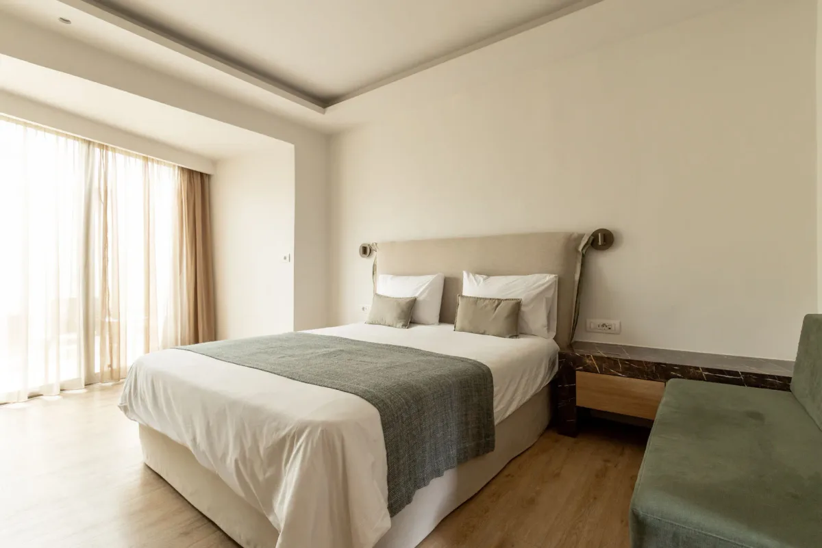 Standard Double/Triple Room — photo 1