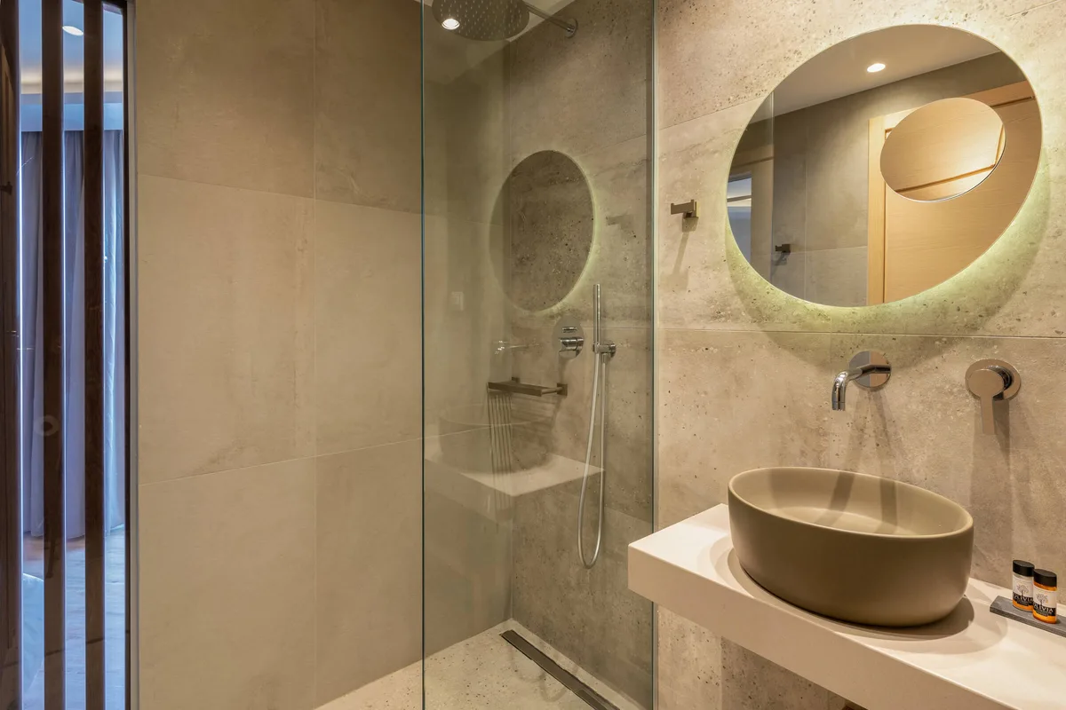 Standard Double/Triple Room — photo 21