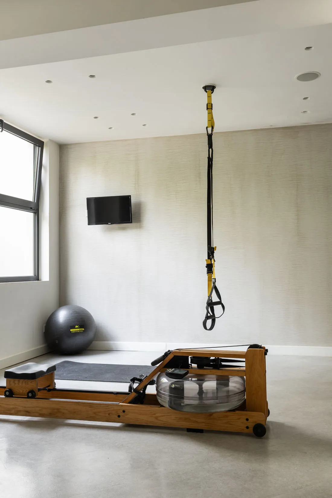 Spa, wellness, fitness and concierge services at Nefeli Hotel