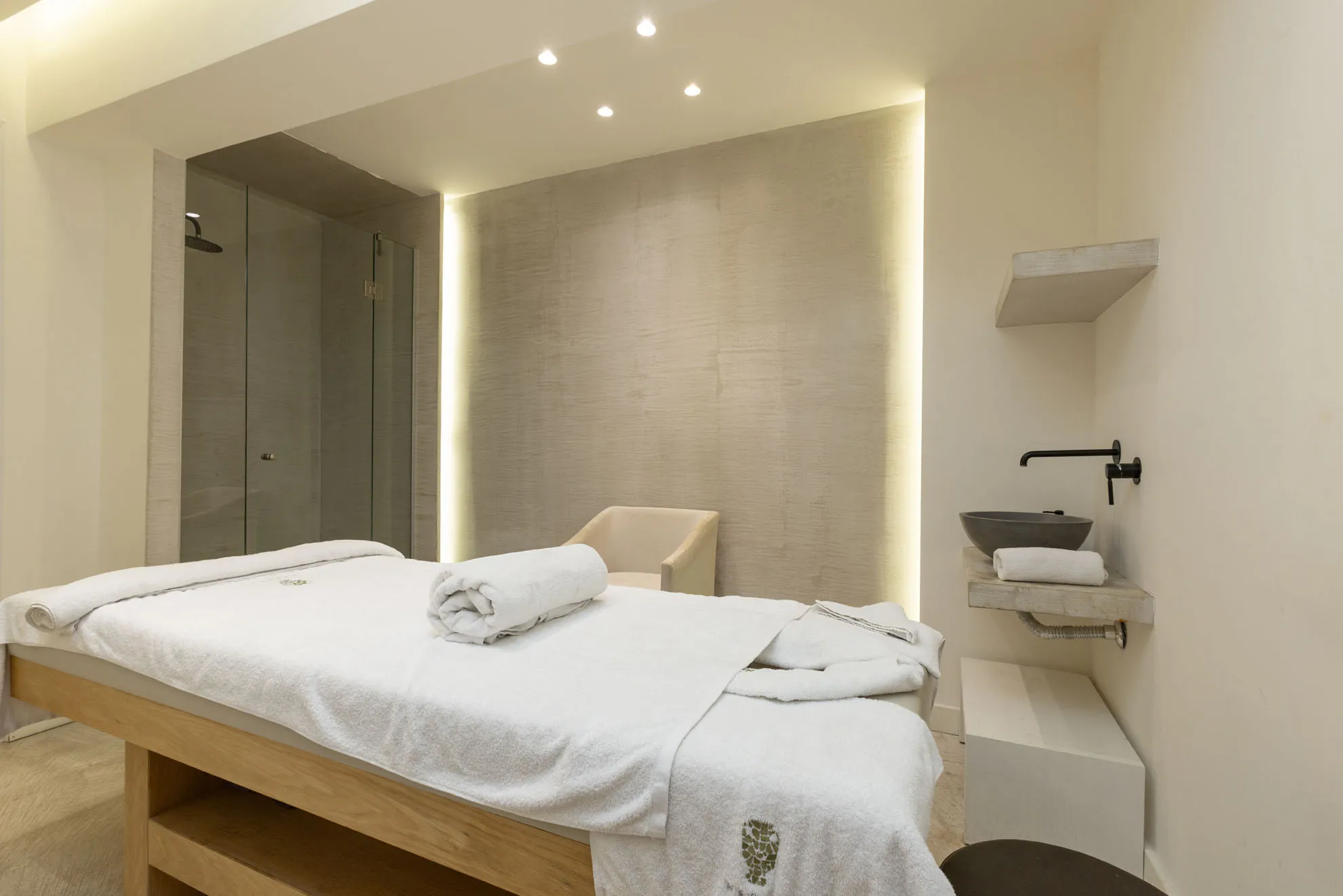 Spa, wellness, fitness and concierge services at Nefeli Hotel